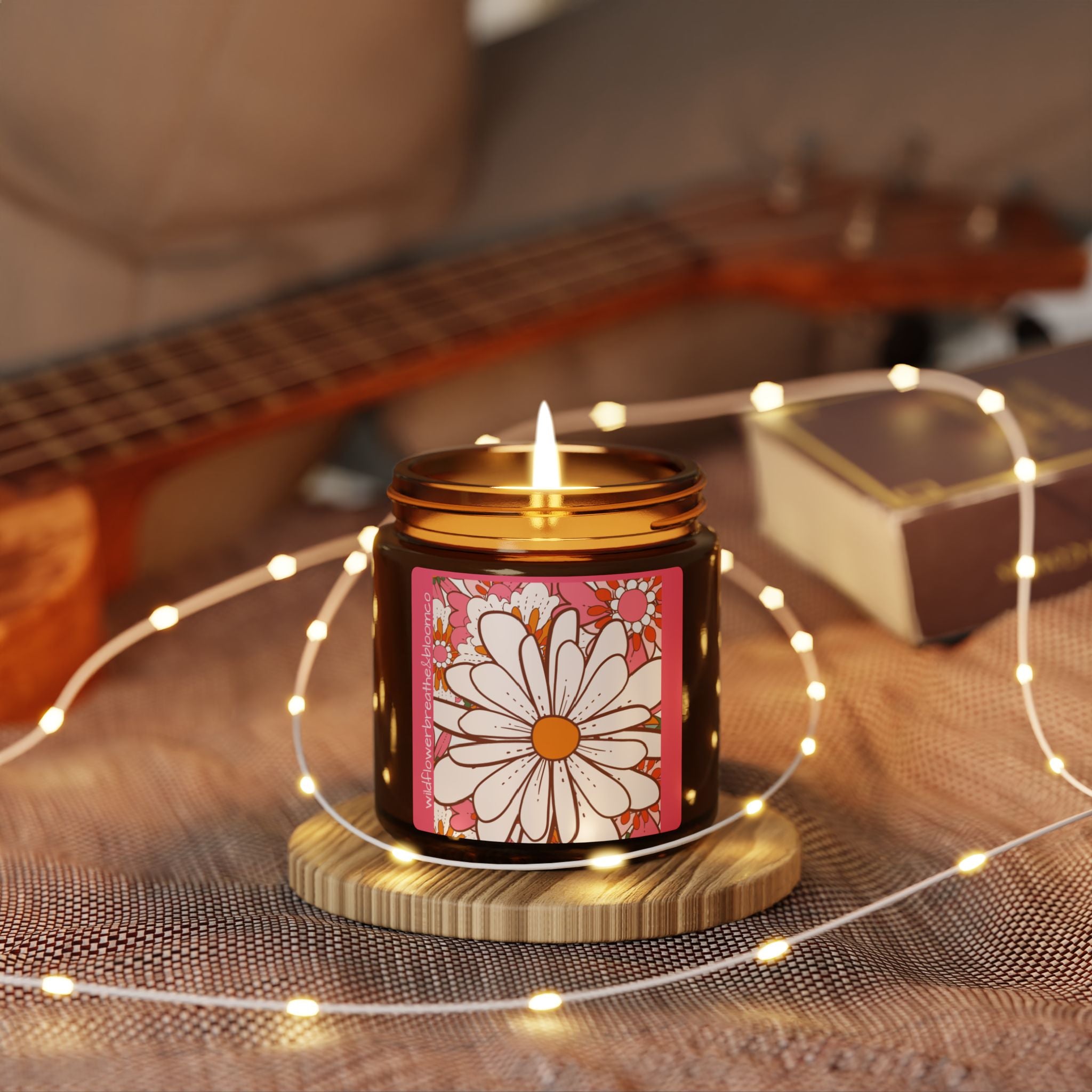 Daisy Floral Illustration Candle | Amber Jar Soy Candle